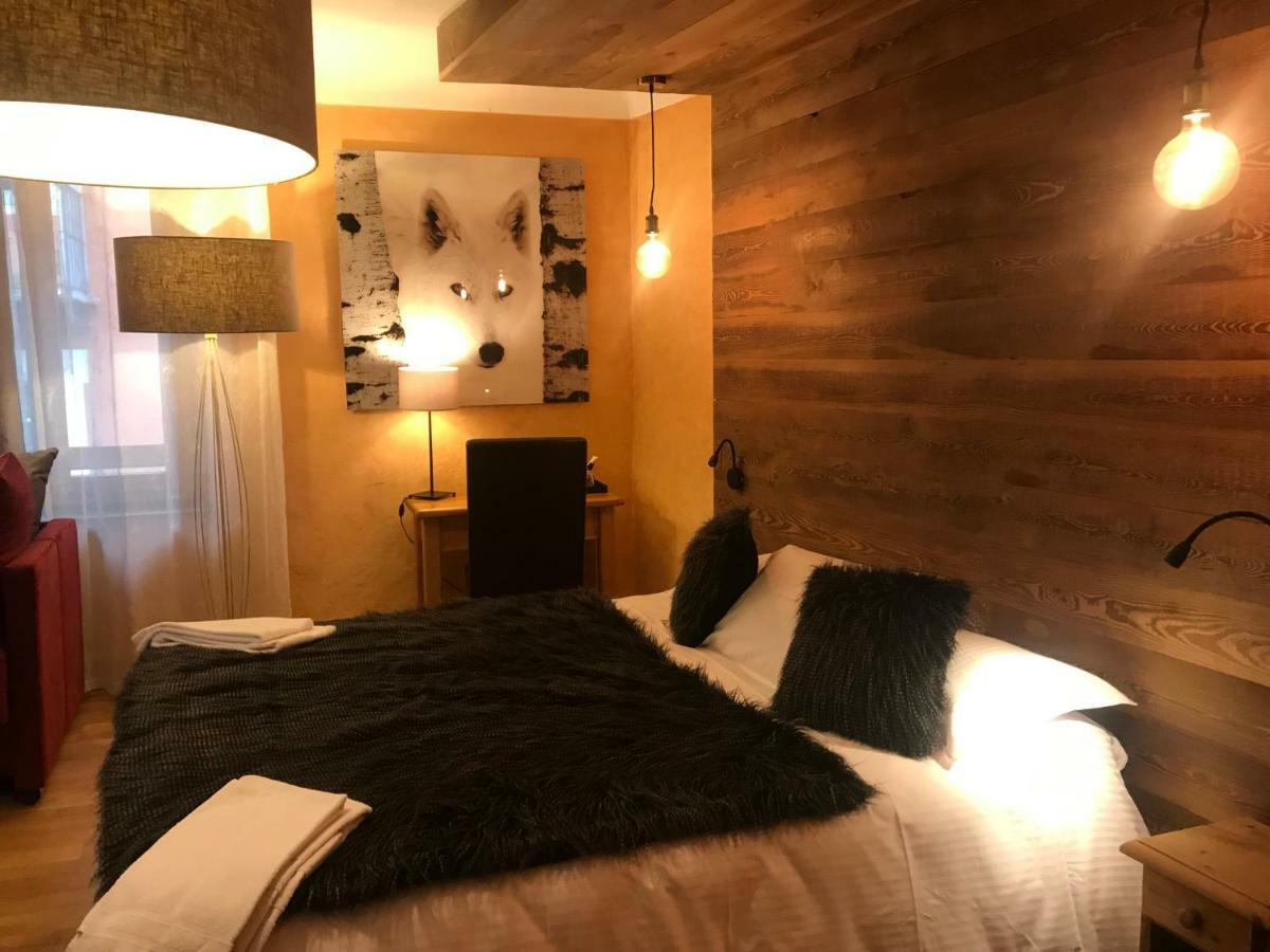 Auberge De La Paix Бриансон Экстерьер фото